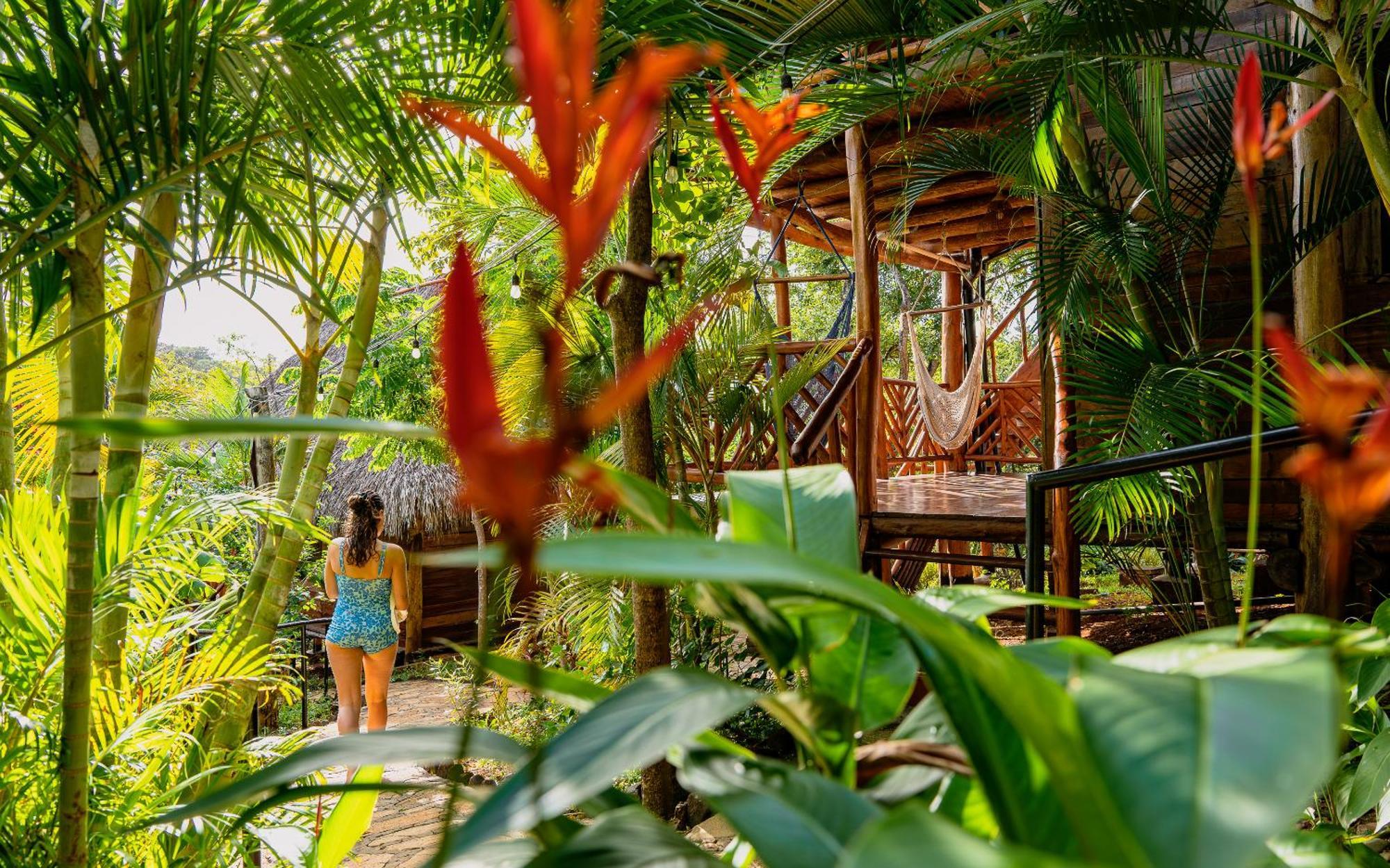 Eden On The Chocolata Hotel ซานฮวนเดลซูร์ ภายนอก รูปภาพ