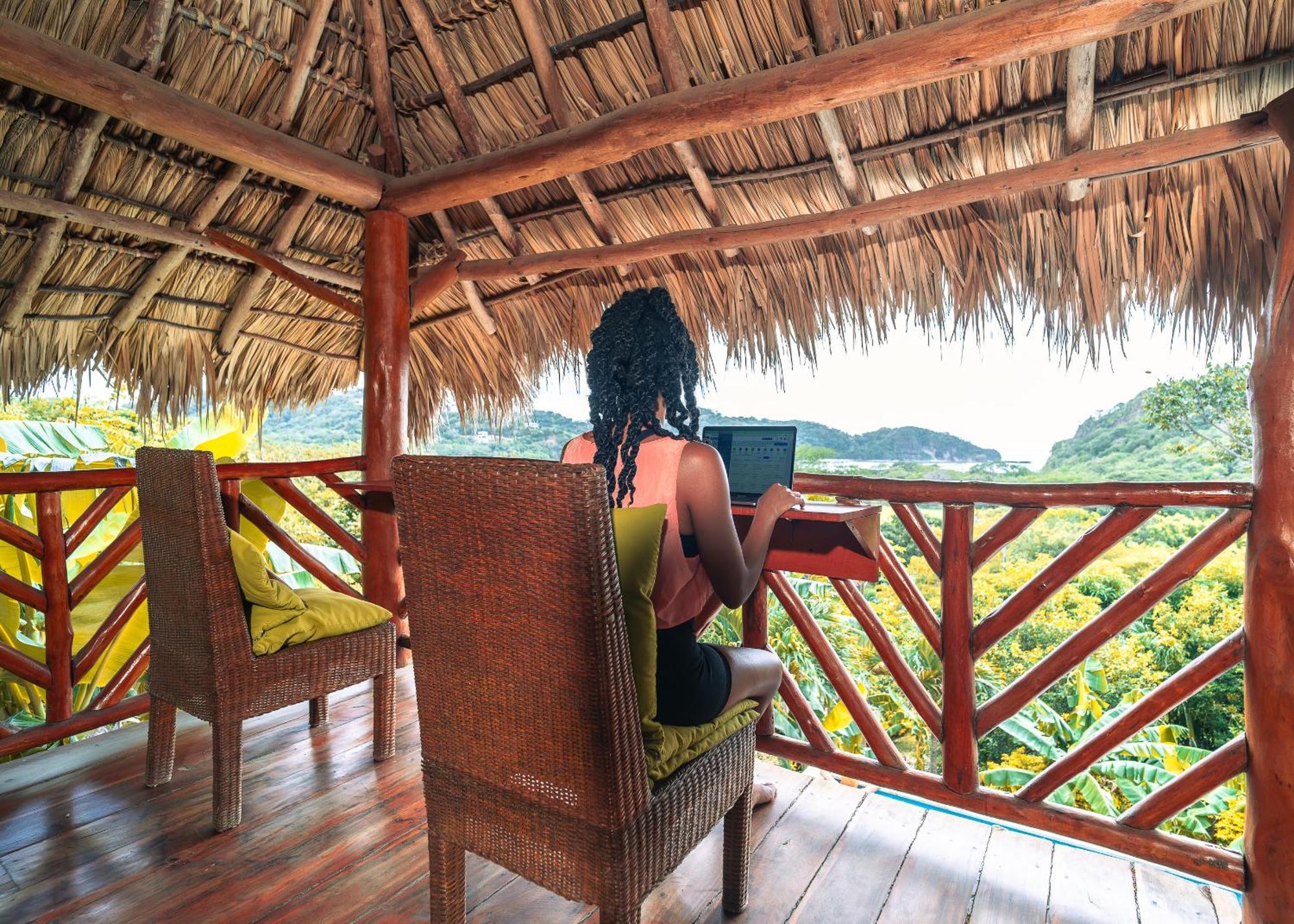 Eden On The Chocolata Hotel ซานฮวนเดลซูร์ ภายนอก รูปภาพ