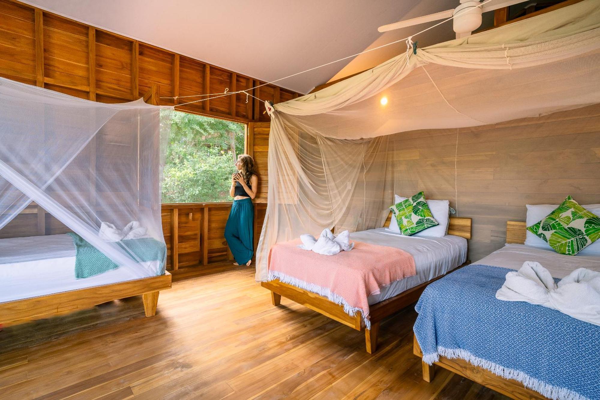 Eden On The Chocolata Hotel ซานฮวนเดลซูร์ ภายนอก รูปภาพ