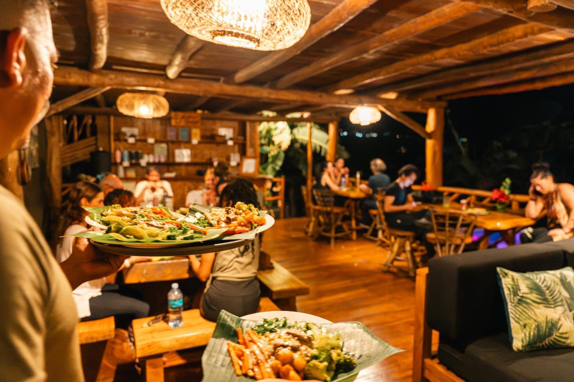 Eden On The Chocolata Hotel ซานฮวนเดลซูร์ ภายนอก รูปภาพ